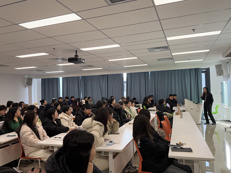 酒店专家进校园——赋能国际商学院酒店管理专业学生宴会项目设计
